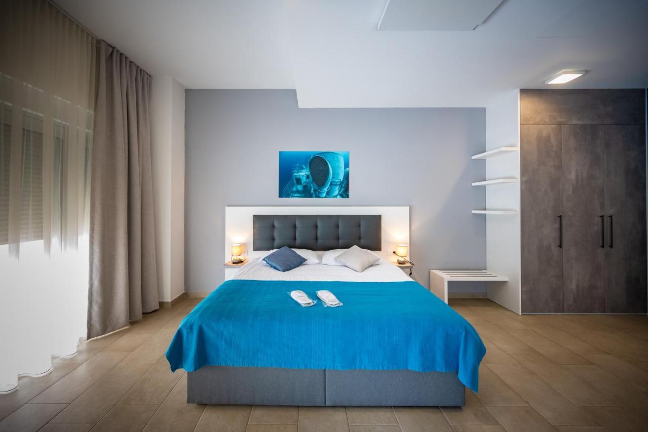 - & Restaurant Hotel 4*