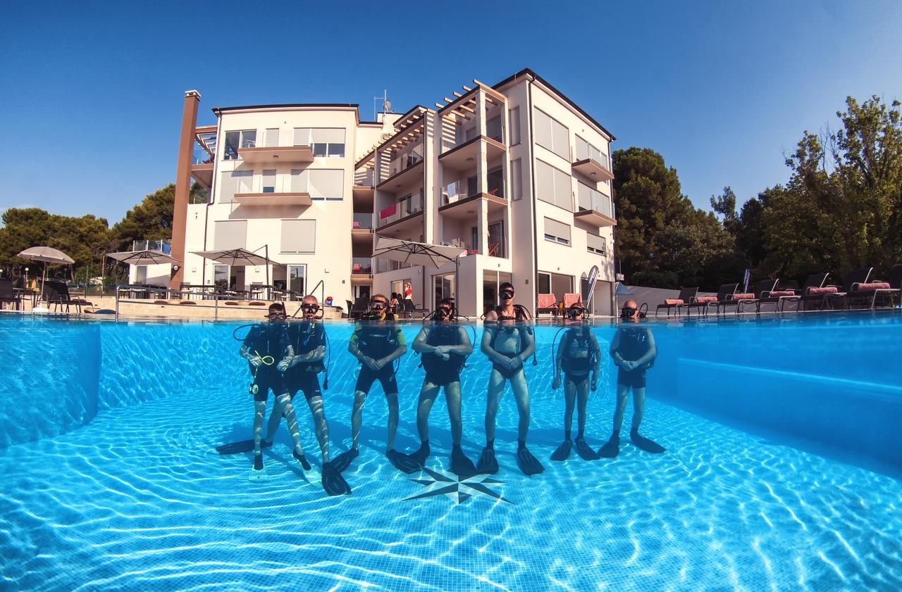 - & Restaurant Hotel