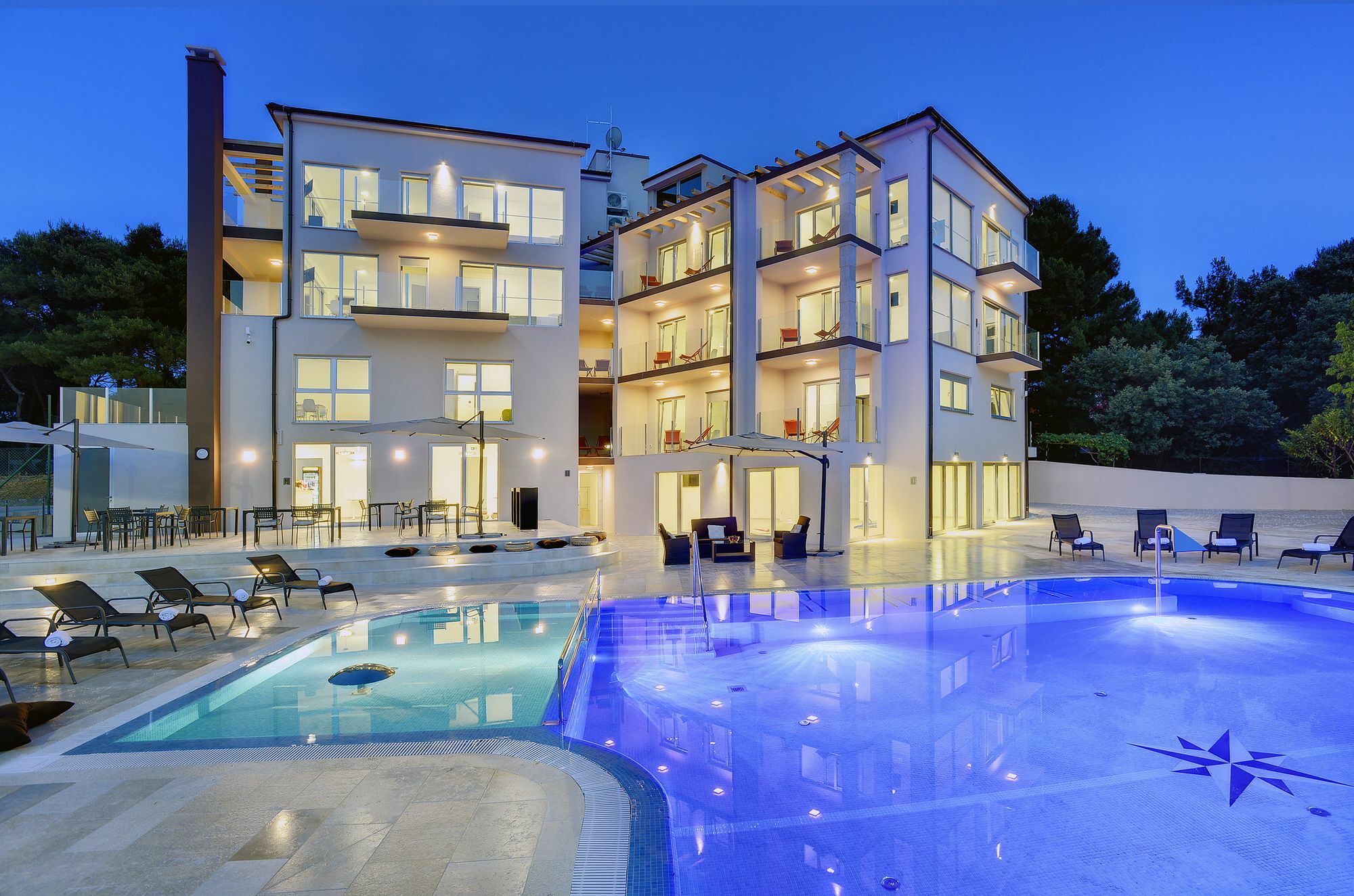 Hotel - & Restaurant
