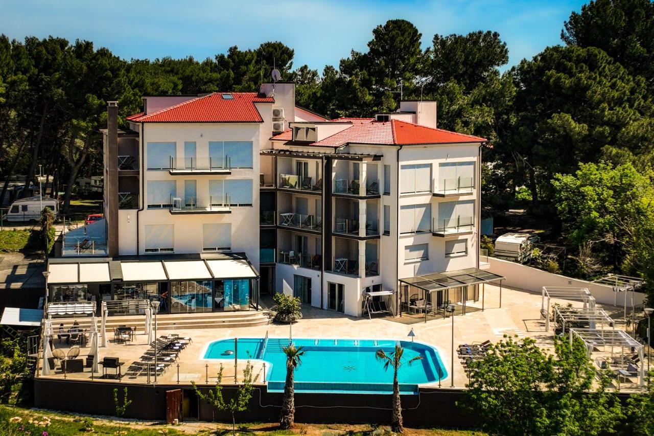 Hotel - & Restaurant Premantura